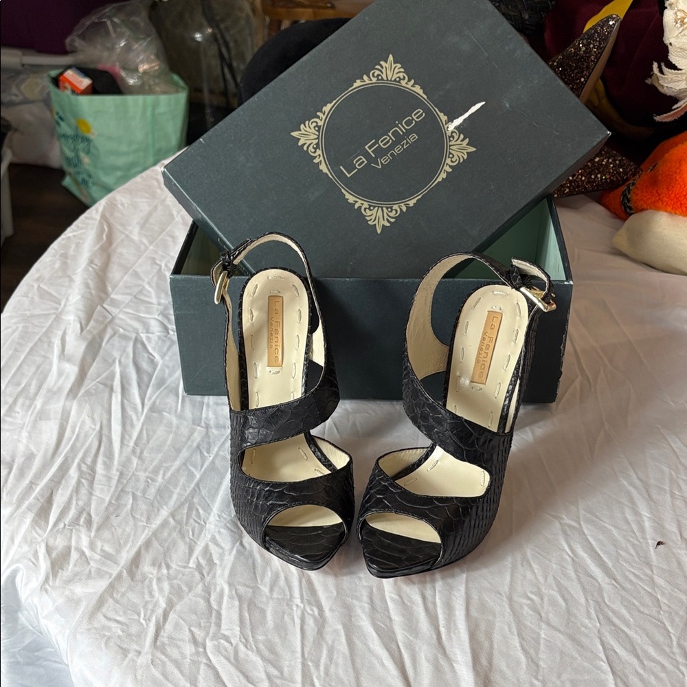 La Fenice Venezia Alicia Black Leather Heels Size 7 – Croc Embossed